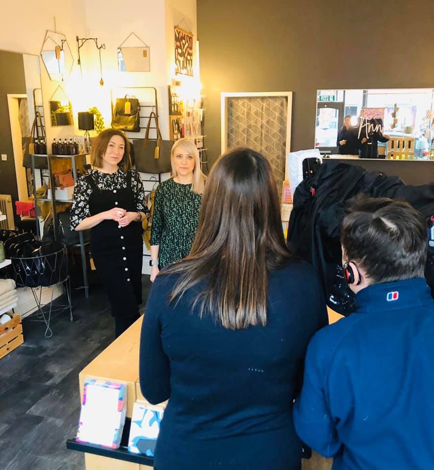 We’ve had a busy day today filming with <a href="/AlexCHartley/">Alexandra Hartley</a> at @itvwales promoting our #FiverFest campaign! Catch us at 6pm talking about all things Shop Local with <a href="/awesomewalescic/">Awesome Wales - Zero waste store, Barry</a>, <a href="/annieandlolo/">annieandlolo</a>, @hopkinsbutchers and Cafe No5! <a href="/1totallylocally/">Totally Locally HQ</a>