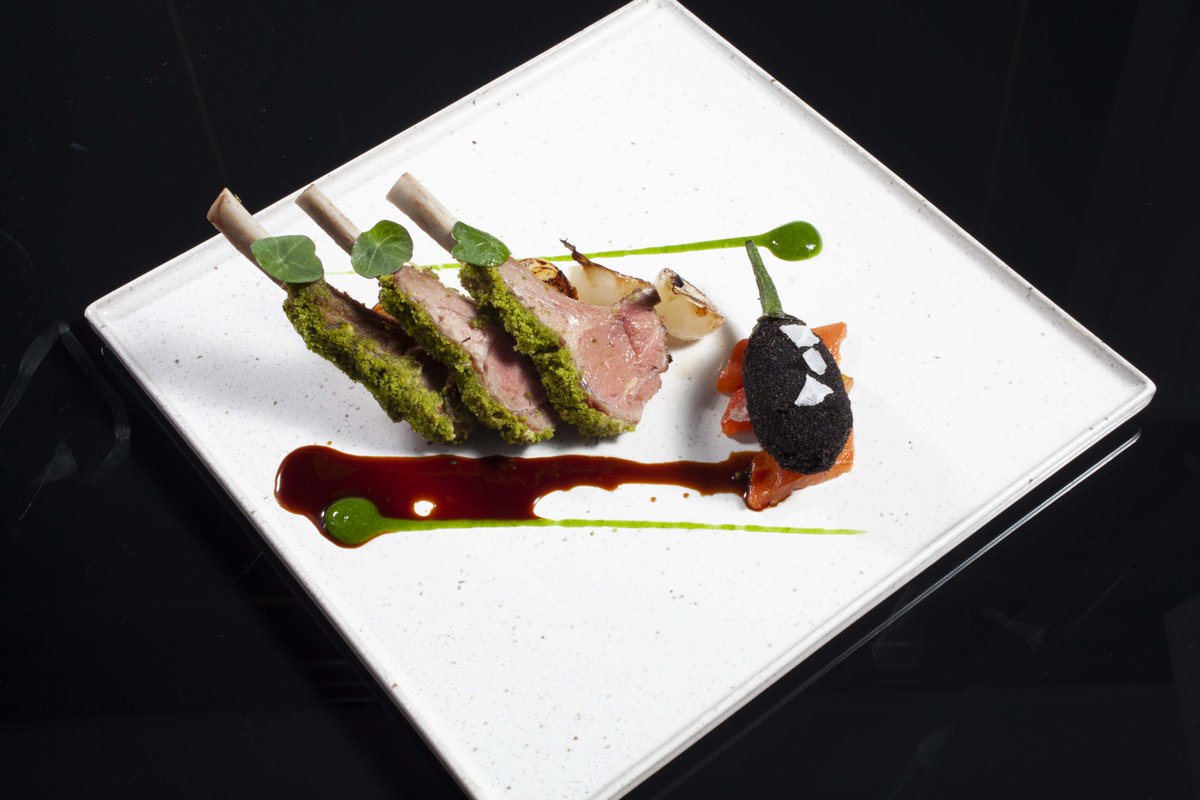 When you're at Villa Agrippina - Gran Meliá Hotel our chef makes sure you can satisfy your palate as well as your Instagram feed with his delicious food and impeccable presentation. 😋🤤😜 
#ALifeWellLived