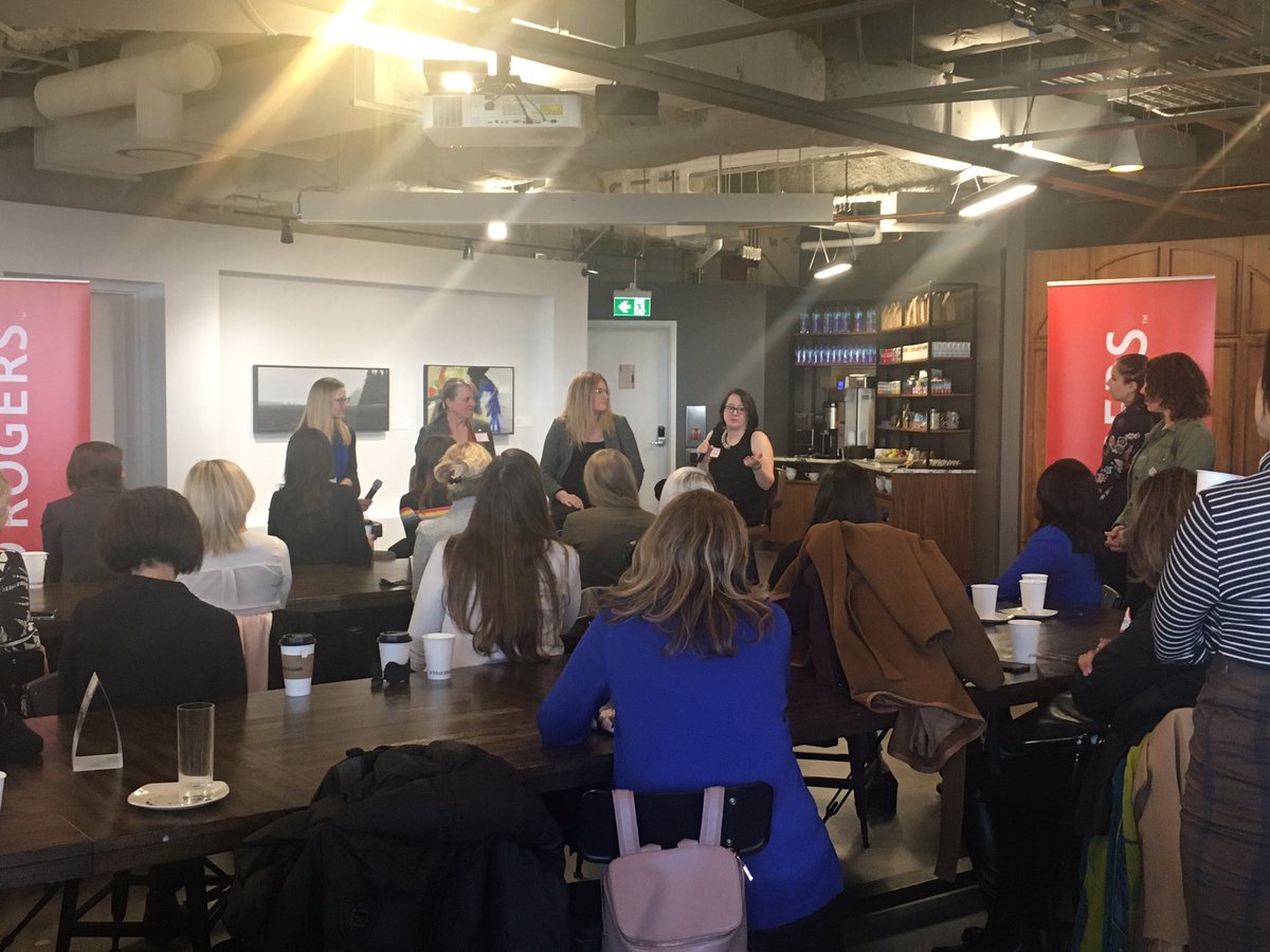 Ha_Venture's tweet photo. Great turnout again this morning for our #ABF4 Breakfast! We are so grateful for the support 😊 @AzureCap @bdc_ca @the_A100 @AboutRogers #womenintech #wit #femaleentrepreneur https://t.co/5LdLnHDeh9