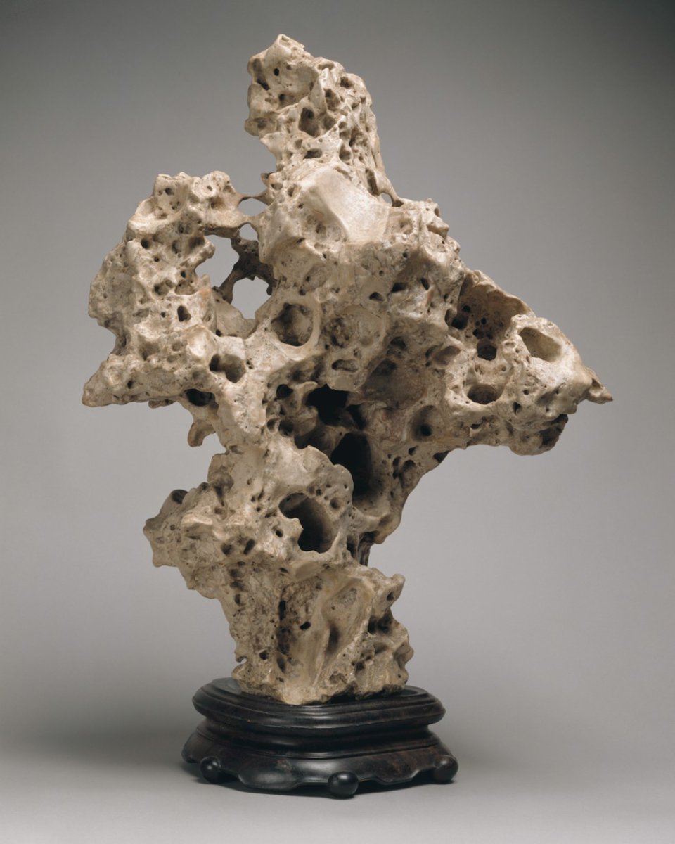 CamHarvard's tweet photo. We love this example of a 19th century scholar's rock, the inspiration for artist Zhao Meng's sculptural and digital work, on display in our fall exhibition, "Zhao Meng and the Reinvention of the Clay Medium." Image: The Metropolitan Museum of Art. https://t.co/gqAKjYY4u5