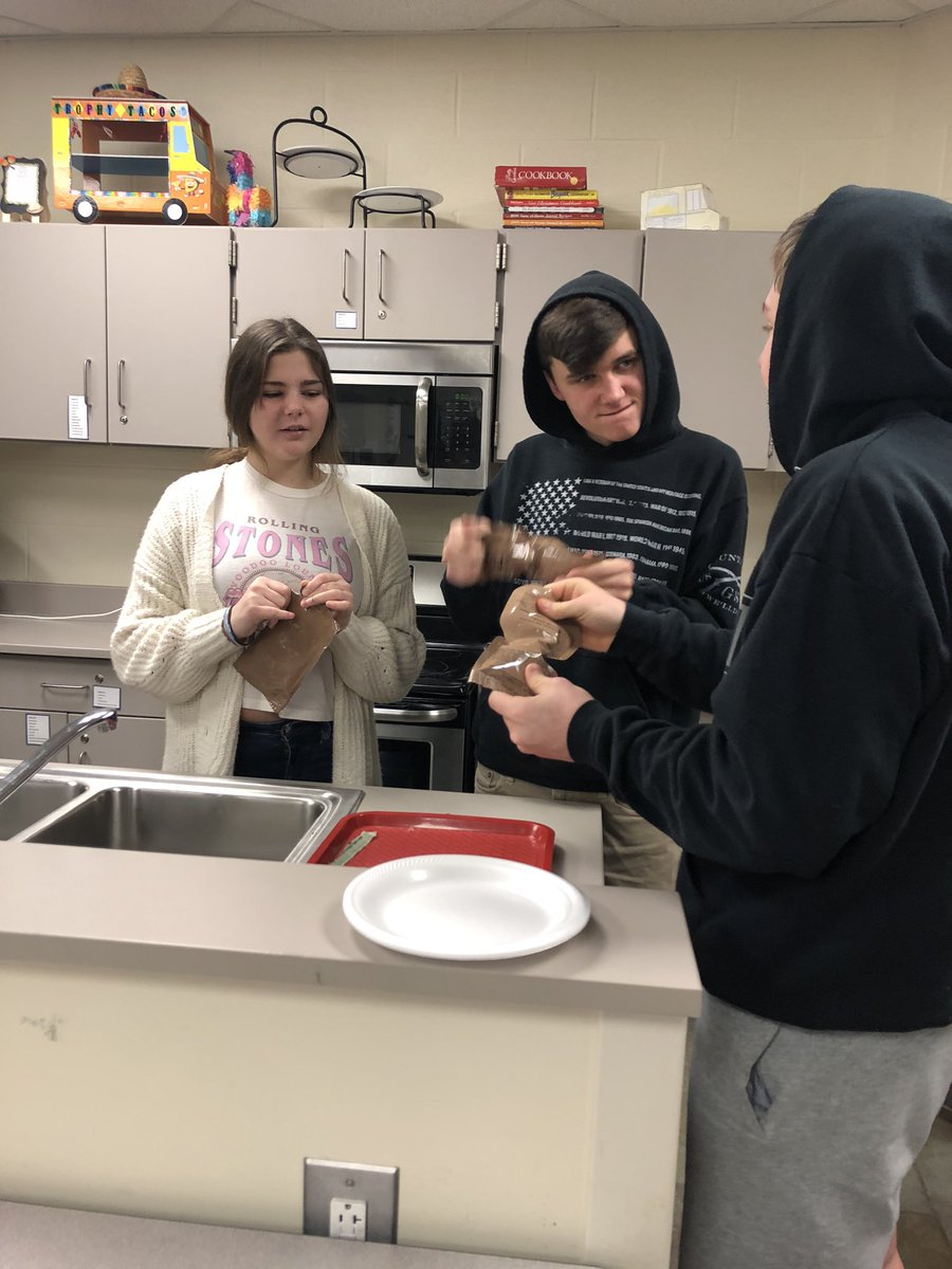 BeckyLynch7's tweet photo. MRE Cooking Challenge for 2nd period...AWESOME JOB!  Thanks Coach Gilbert and Mrs. Jarvis for having the nerve to judge! https://t.co/knaWG5nKQC