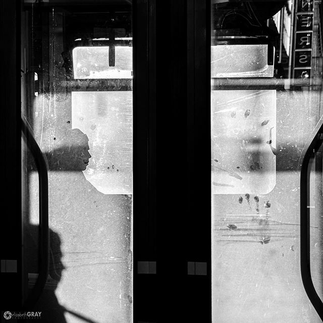 egrayphoto's tweet photo. 'Shadows and Silhouettes'⁠⠀
It always amazes me how the camera sees things that our eyes never do.⁠⠀
⁠⠀
#streetphoto_bw #fujifilm #myfujifilm #fuji #fujifilm_xseries #xt3 #fujixt3 #fujilove #myfujilove #TeamFujifilm #fujistreetphotography #everyb… https://t.co/5ZWHh5LkcU https://t.co/pUbPeyH3nb