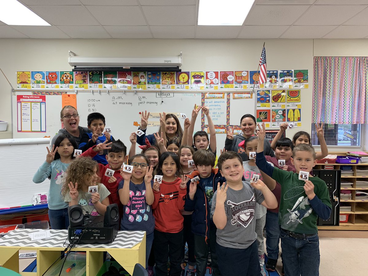 stepharillo's tweet photo. Congratulations to the Second Grade class of Ms. Hartmann @BluebonnetLions. Her students are on track to meet 1.5 years growth in Reading for the THIRD time in a row ! @LockhartISD #LoveMyLISD https://t.co/Qa3m11eqho