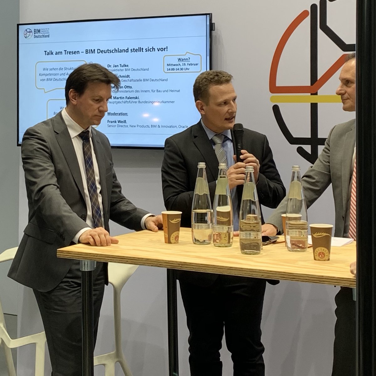planenbauen40's tweet photo. @planen-bauen auf der @bautec:

#bautec
#auf40bauen
#planenbauen40
#pb40
#bim
#bimdeutschland
#buildinginformationmodeling
#digital
#digitalisierung
#industrie40
#mittelstand
#wissenstransfer
#bmvi
#bmi
#bmwi https://t.co/jTNN0KPzIh