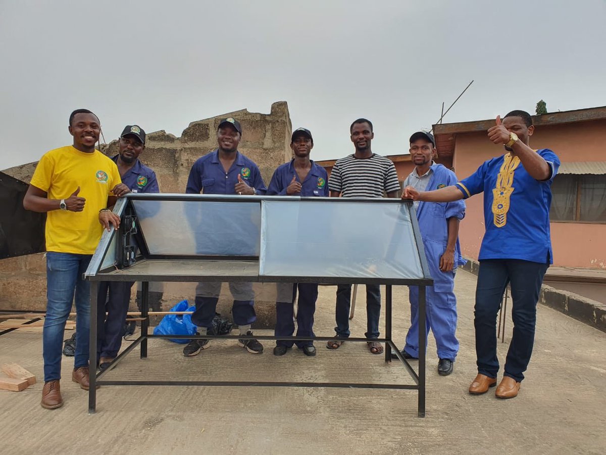 ebapreneursoltd's tweet photo. #InnovativeVolunteerism is not a dream but a reality of guided action driven by passionate youth full of energy and ready to create solutions that address a social issue.

We are into the making of briquettes from waste organic materials and solar drier fabrication. https://t.co/t1AmIHuWve