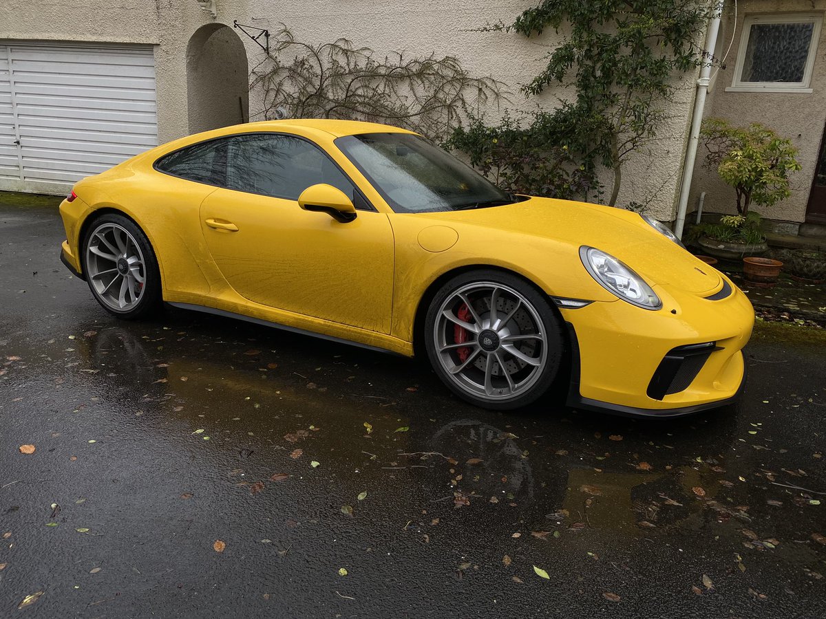 harrismonkey's tweet photo. I bloody love this car. https://t.co/BQMJ0TajBS