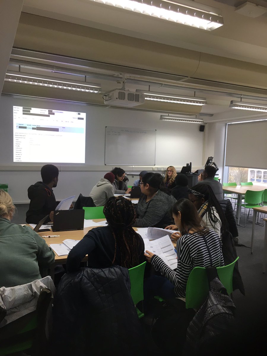 Lizogara's tweet photo. Biomedical Science, Medical Science and Pharmacology Students are enjoying investigating the professions involved in infection disease patient care during CDW- My Course plus More @WLVsci_eng @wlv_uni #careerdevelopmentweek #ibms https://t.co/PlmYlYcaKe