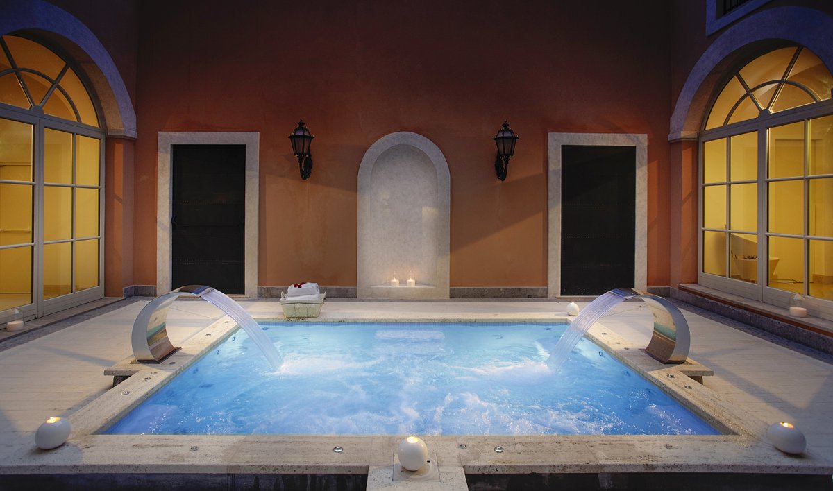 At Villa Agrippina - Gran Meliá Hotel we think of everything to make you enjoy unforgettable days in Rome. Are you ready to enjoy an exclusive service with RedLevel? Click here to find out more 👉bit.ly/2MApVzV
#ALifeWellLived