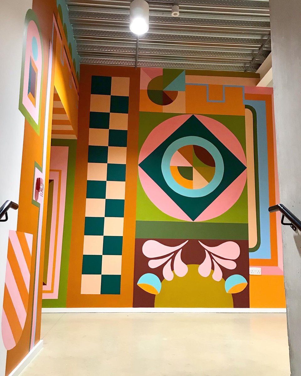 Chez_Studio's tweet image. My Gallery is a Temple, 2020 🦚🍑🍭🌴🌞🌸 My mural at @mk_gallery for #MKCalling2020 🕺

Thanks everyone who came to the private view, it was amazing to see 130 artists work &amp;amp; hundreds of people out in the rain to support us 🌈

Open until 17.05.20, it’s free and fabulous 👏💕