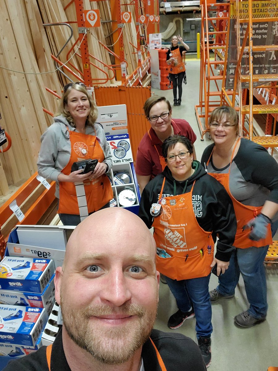 JoshuaMendiol17's tweet photo. Having a blast with inventory! Best team in the company. @Mark_Gridley @jo_yates4 @smt81 @michaelcasey57 @Debbie14128887 https://t.co/ZYRyvhKNgQ