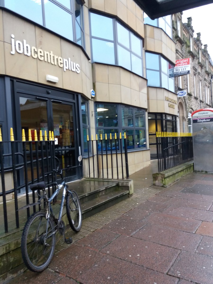 BillieHuman's tweet image. #WednesdayWarning telling the #truth and knowing more about #BenefitsSystem #ClaimentRights than staff is actually #abusive to #Carlisle #JCP I was under this #JobCentre in 2015 can&apos;t even get my name right
#SocialMobility direction downward only