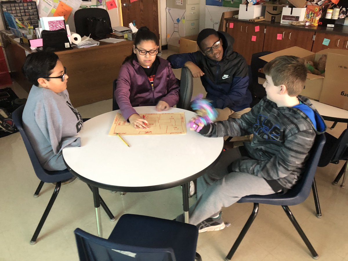 MrsRodriguezGT's tweet image. 5th graders working on their resort designs using the #designprocess and implementing #ecofriendly amenities for their guests! #lisdgt #theponyway #poniesturn10 @LewisvilleES @MarisolAnguita