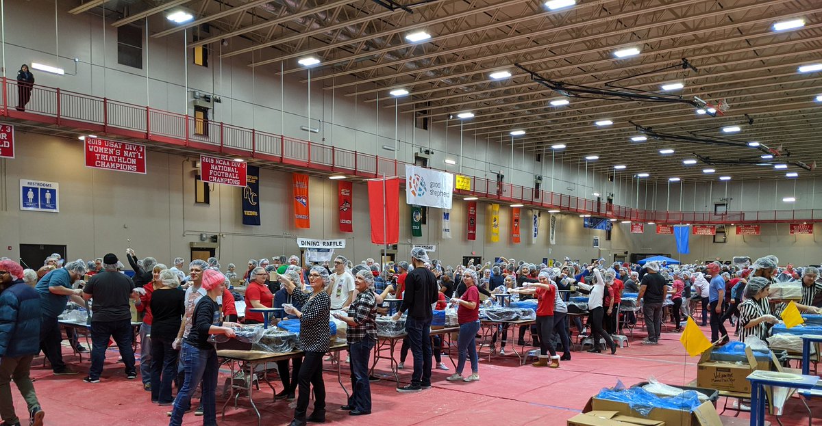 FeedTheNeedIL's tweet photo. Thank you to everyone who volunteered and donated at Feed the Need 2020! Because of your efforts and financial gifts we packed 1,049,760 meals. This will feed 2,876 kids a nutritious meal each day for an entire year. 😍 https://t.co/0G1DtuJlWL