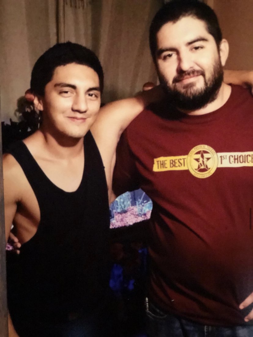 jdleavitt15's tweet photo. Lost my brother to a bullet and the man who shot him was supposed to serve and protect my brother wasn’t all the way there i’ll give them that but to shoot and kill him with no remorse isn’t okay that’s not y’all protocol that’s not what you were taught in the academy 😔 #LLEM https://t.co/uqHflENNbb