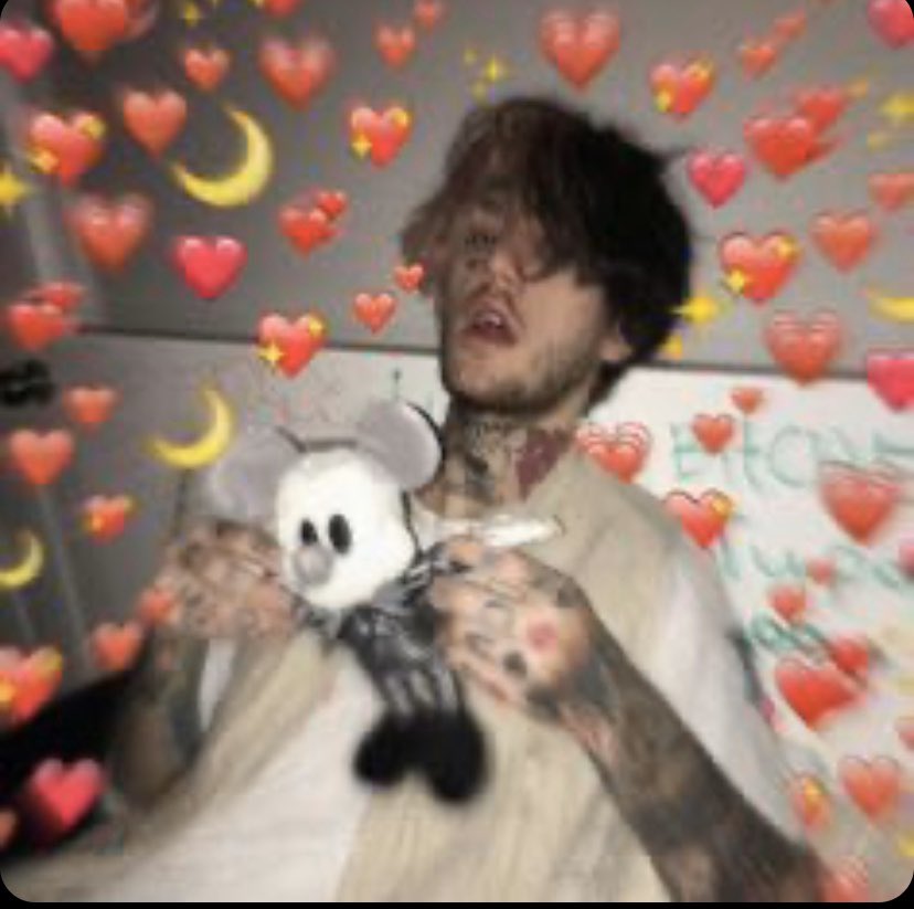 ☠️🚬 tweet media