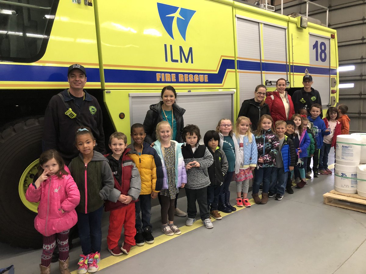 Thanks @ILMairport for letting us tour your rescue facility & teaching us about fire safety @CastleHayneES #FutureFireFighters