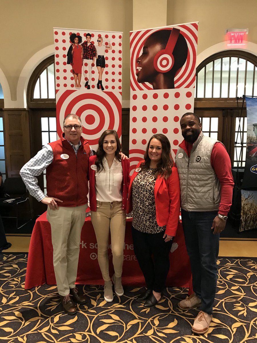 Go Hawks🖤💛 Please come and see us today at the IMU! #worksomewhereyoulove ⁦<a href="/Le_Hulett/">Leandra Hulett</a>⁩ ⁦@TargetTess⁩ ⁦<a href="/alwash0533/">Alex Washington</a>⁩ ⁦<a href="/Delaine_T1771/">Delaine Dahl</a>⁩ ⁦<a href="/Alicia_Michel21/">Alicia</a>⁩ ⁦<a href="/stevecrawford22/">steve crawford</a>⁩