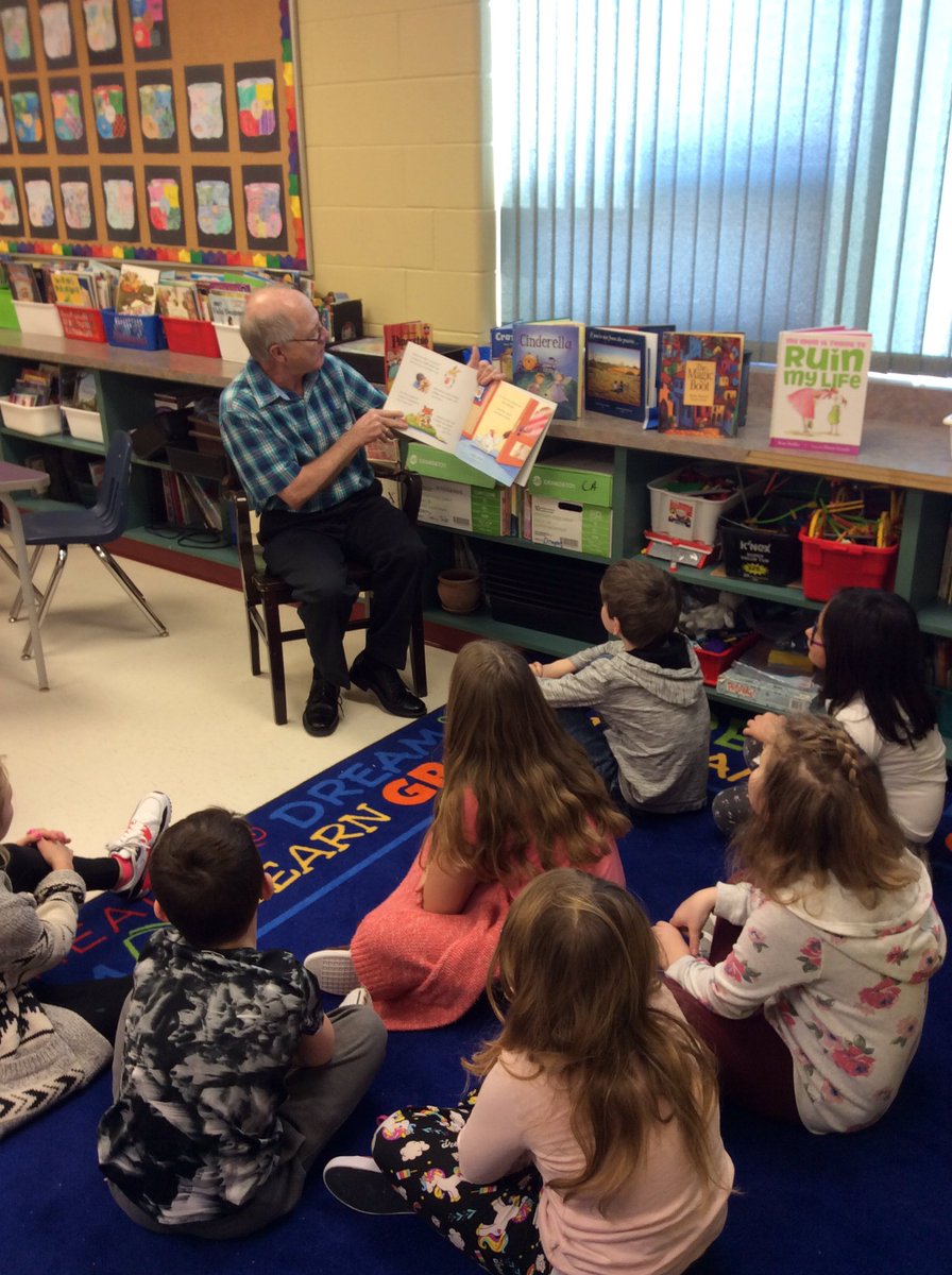 MrsCAntonio's tweet photo. A big thank you to Mr. Moore for being our guest reader today.  We loved hearing your stories! @WpgBeachSchool #Ilovetoread https://t.co/r3RRXVvL3K