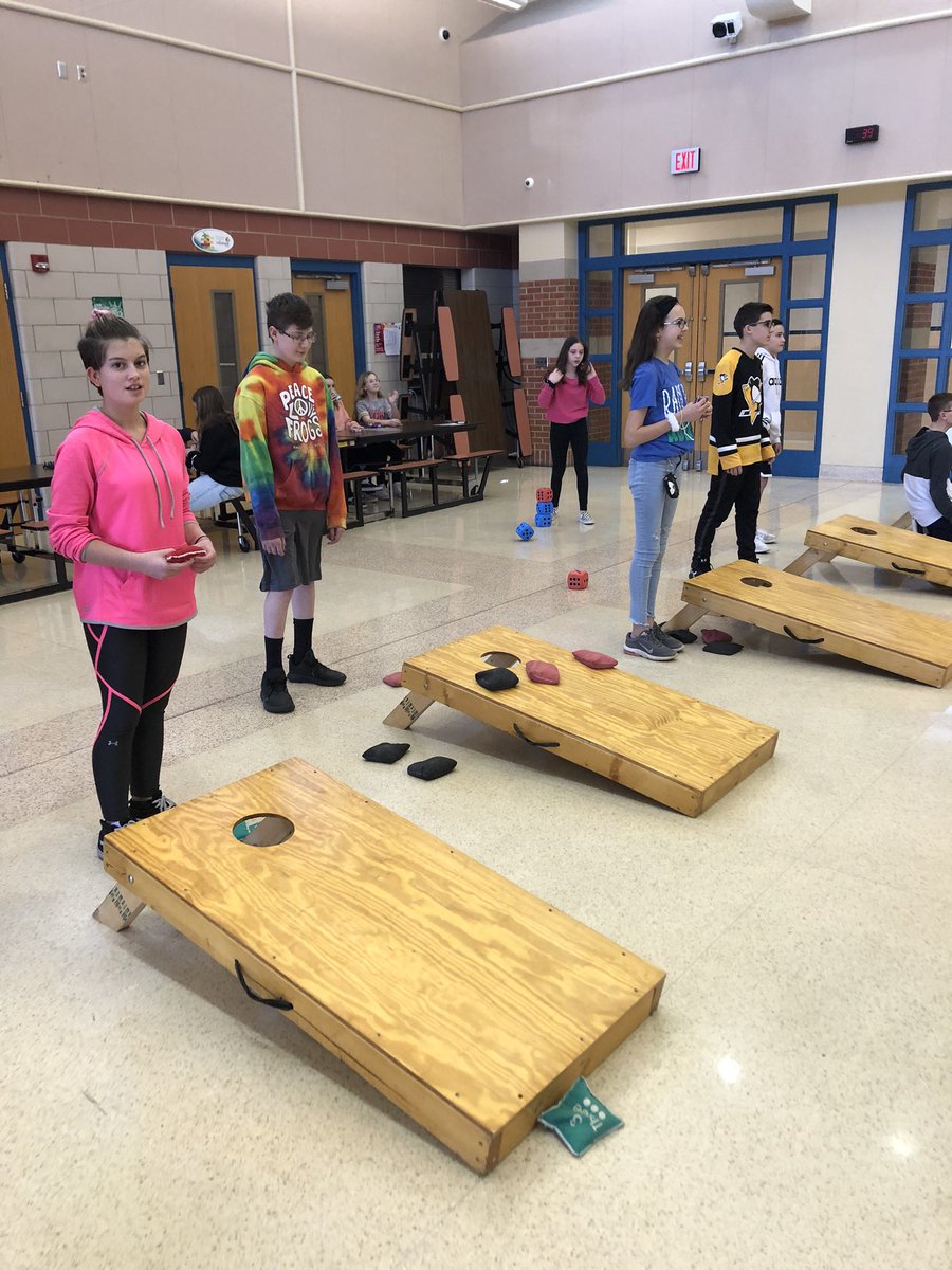 hasd_whm's tweet photo. WHMS after school social https://t.co/kzpouDZRwU