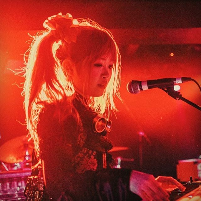 Burn_Design's tweet photo. FATE GEAR last night at the Underworld Camden supported by @beneathembers
@mina_taicho
#fategear #japanesemetal #heavymetal #guitaristsofinstagram #metal #steampunk #nikond3300 #metalphotography #metalphoto #livemetal #metal4life #livemusic #metalhead #… https://t.co/X3MfQNJaWU https://t.co/Zpiqj21L4X
