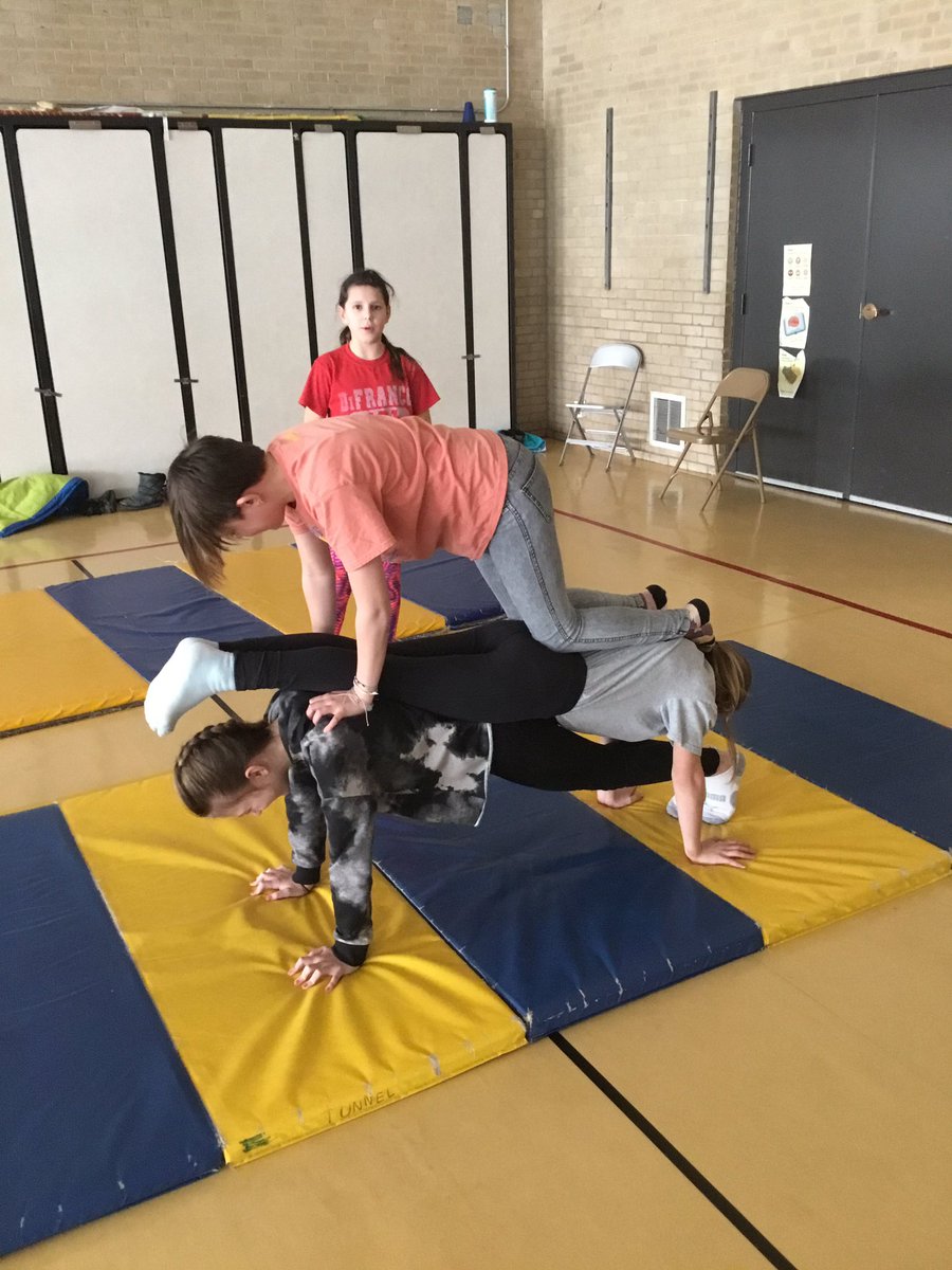 ZacharyBeyer3's tweet photo. Group of 3 acro balances with 4th and 5th grade at Field School! Well done! #physed #elempe @PE4Learning #d64smiles #engageD64 #fabfield64 #FISmiles #d64leadwithlove @FieldD64 @DrJBednar @D64News @D64Educators https://t.co/5jVDE4xC6F