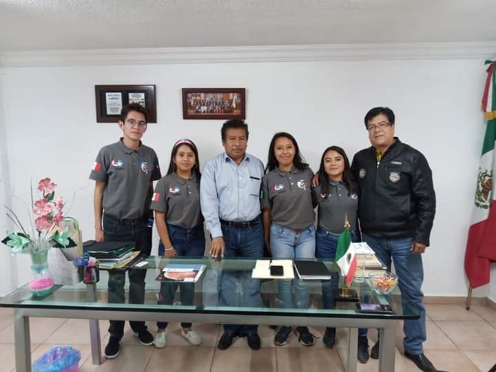 8244Cbtech's tweet photo. Agradecemos el tiempo y de igual forma el apoyo otorgado por el diputado Faustino de la Cruz a quien se le  realizó una visita para platicar sobre las acciones realizadas en el equipo Delfines CBTech 8244.

¡Juntos somos fuertes, juntos somos Delfines CBTech! ❤🐬
#DelfinesCBTech https://t.co/BVRUx7y6oC