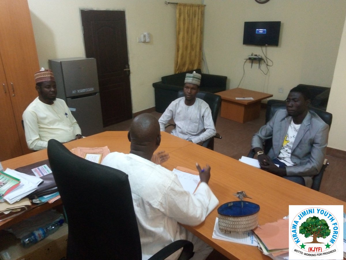 Uykirawa1's tweet image. Today, we visited the Chairman Kirawa Development Association (KDA), Yakubu Mabba Ali Kirawa under the auspices of Kirawa Jimini Youth Forum in Maiduguri to seek advice and strengthen cordial relationship between the Forum and its advisers. #Kirawa #WorkingForProgress