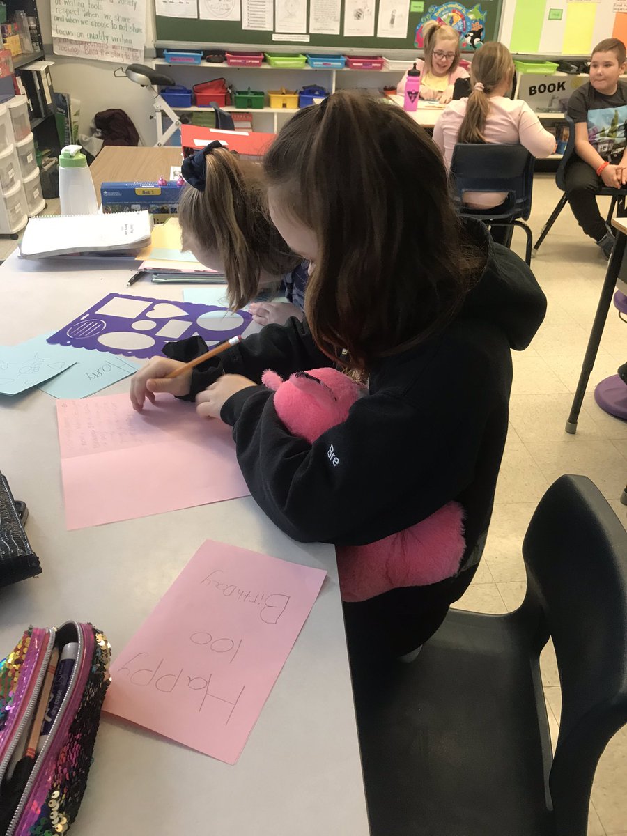 AndrinaTompkins's tweet photo. Making birthday cards today for Veteran Fred Arsenault on his 100th Birthday 🧁 #Canada #Lestweforget https://t.co/BuVwJRaqDX