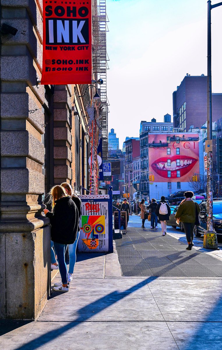 Late afternoon walk in SoHo and a view of the #GucciArtWall #NYC . Read more about the artwork: instagram.com/p/B8wsPYCgbOz/