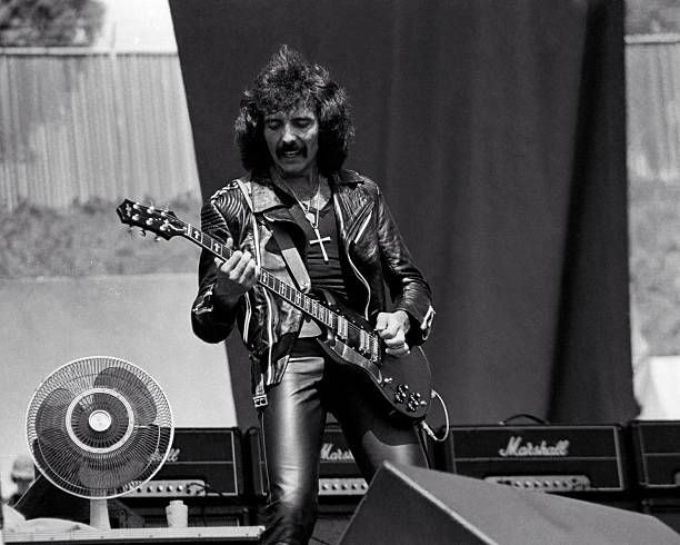 Happy Birthday to Tony Iommi ! 