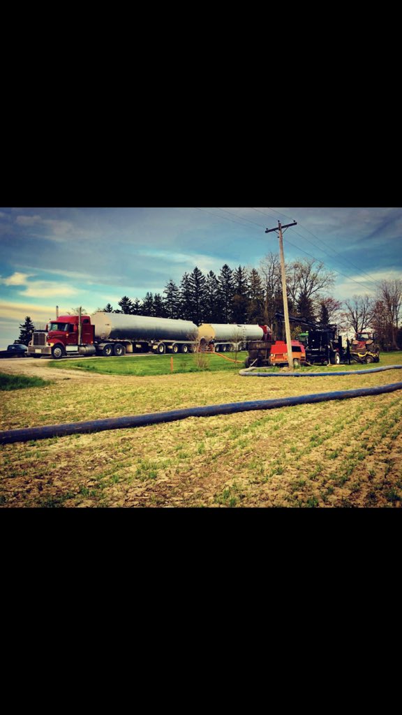 LooserRyan's tweet photo. Feltz Farms Ltd has an opening for an AZ Driver who also has experience operating various farm machinery.  Mechanically included is an asset.  Full time, long hours in busy seasons.  Competitive wages.                                    Please contact feltzfarmsltd@hotmail.com https://t.co/Ckuh4AZPjC
