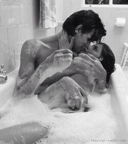 MissClara_11's tweet image. I had a lovely Valentine’s Day this year. It’s a week late but it’s not my fault. A certain someone, (@Number11Doctor) dropped me off a week later than I wanted. But we had a lovely day and I’m so lucky to be married to someone so amazing and thoughtful. Thank you.❤️💍🥰