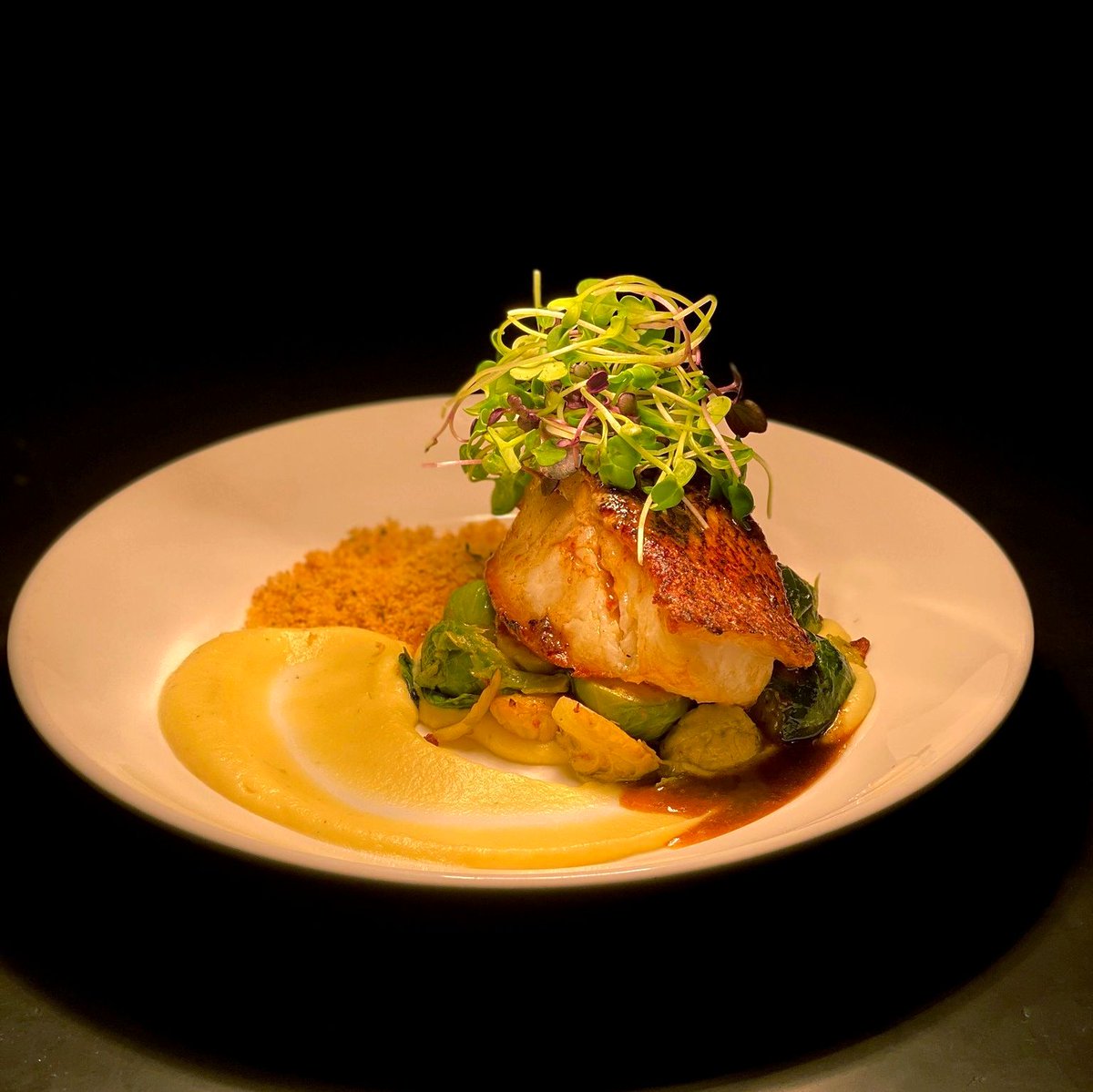CityTable's tweet image. Tonight's dinner special: pan-roasted Chilean sea bass served with saffron-parsnip purée, Brussels sprouts, brown butter vinaigrette, and sourdough crumbs. 🐟