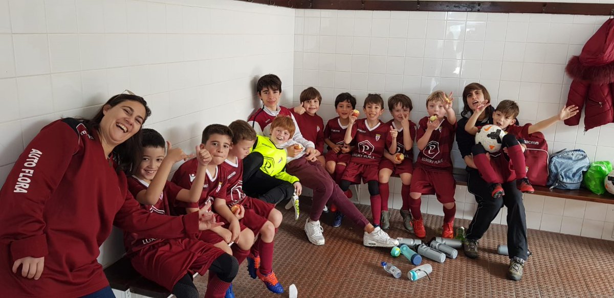 GD Sesimbra | Futebol Formação | Escola de Futebol
Escola de Futebol no Zambujal
Notícia completa: gdsesimbra.pt/conteudos/Syst…
Orgulla-te, és do Sesimbra!
#GDS #GDSesimbra #FutFormaçãoGDS #Sesimbra #Pexitos