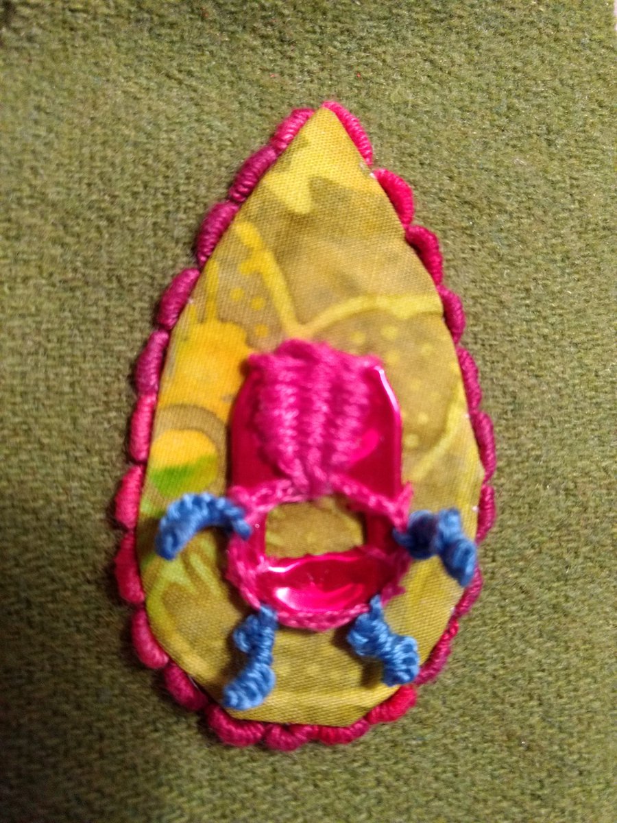 tinabliese's tweet photo. #handmade #embroidery #mydesign #originaldesign #doodads https://t.co/cwCgpJHdyP