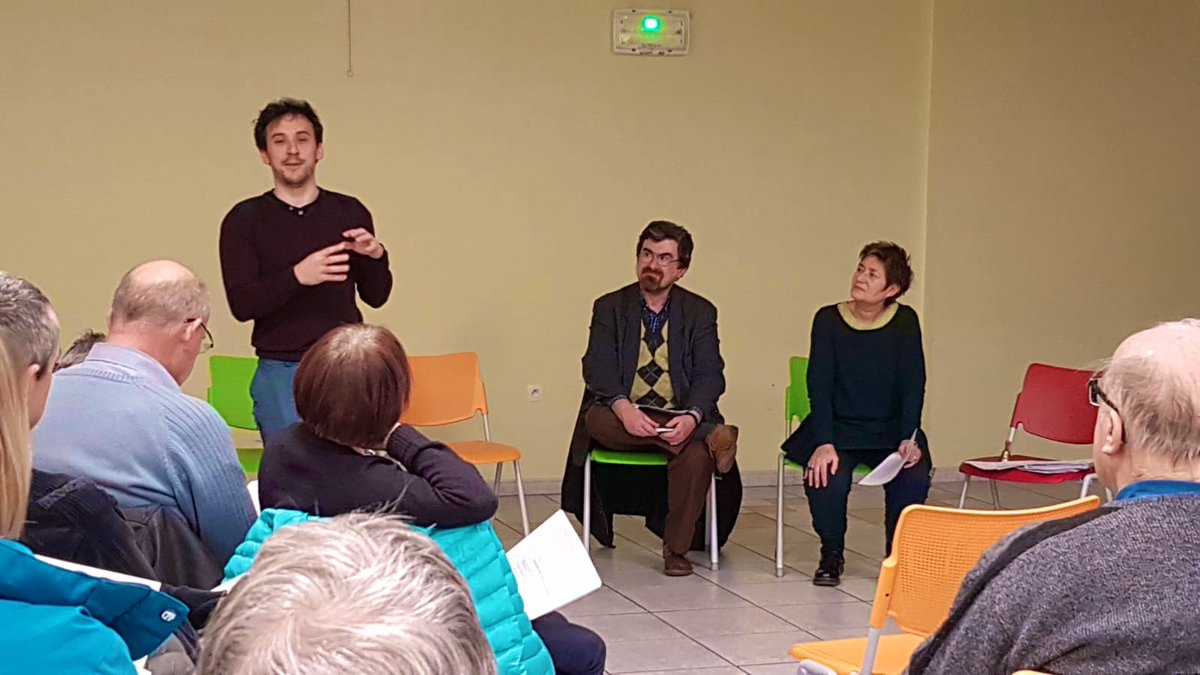 ChampaEnCommun's tweet photo. Vendredi à Brié-et-Angonnes nous avons répondu à l’invitation du Conseil de Développement qui souhaitait interroger les listes candidates sur leur vision de la Métro. L’occasion pour nous de ré-affirmer notre vision d’une métropole de projet durable et solidaire 👍 
📸 C2D https://t.co/ggzT5Jf1YI