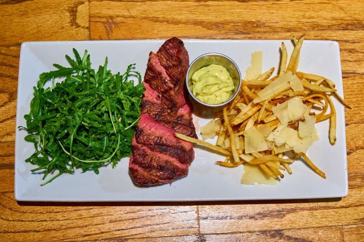 How do you like your steak? Rare, medium rare, or well-done? Comment below. 🥩