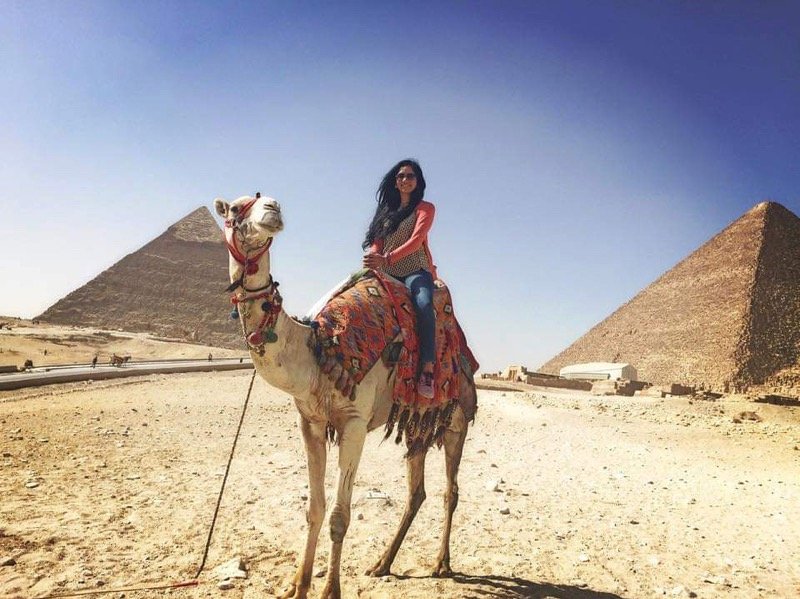 Let's throw it back to when LG+R's @GinggerShankar was on an adventure in Egypt! 
#camel #cameladventures #travel #music #musicianslife #inspiration #memories #ontheroadagain #musicfortv #musicforfilm #littlegirlandtherobot #ginggershankar #doubleviolin #doubleviolinist