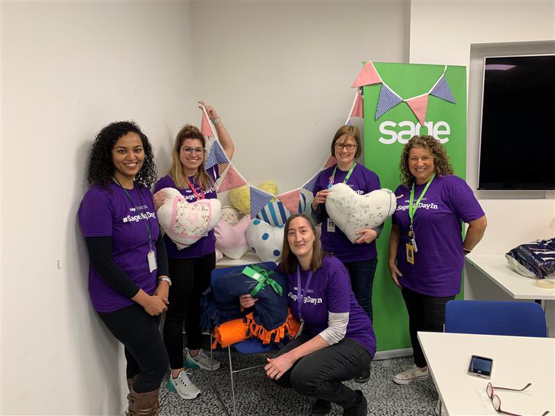 FabianaFattore's tweet photo. Winnersh #SageBigDayIn today! Our fantastic volunteers doing amazing things making Cushions, blankets and bunting! #extrahappy #lifeatsage @sagefoundation  @sagegroupplc @ChemogiftbagsUK @Firstdays_ https://t.co/XHJg7jZfar