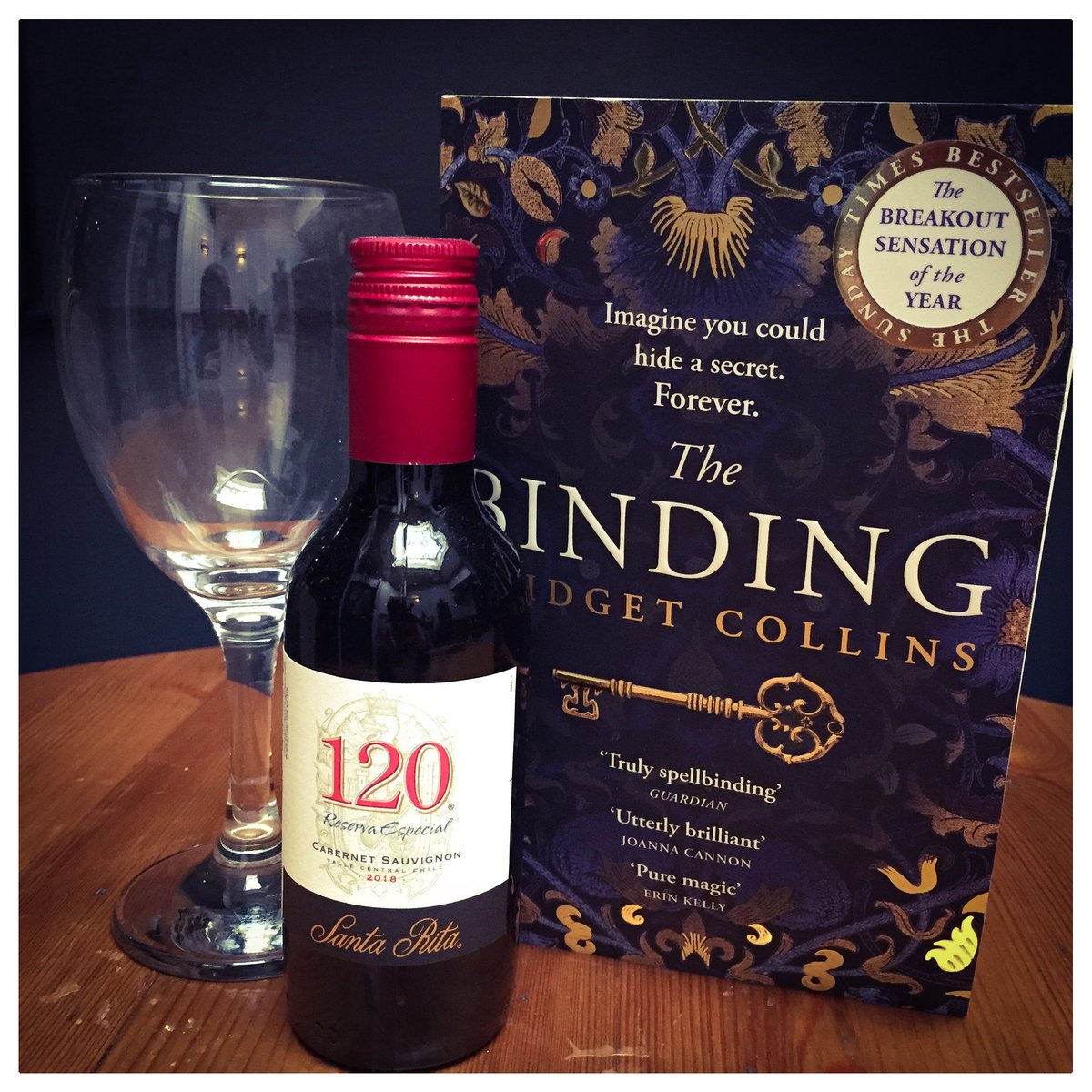 stlukesinncork's tweet photo. Looking forward to tomorrow night's bookclub! We hold bookclub the third Thursday of every month at 7.30pm. Everyone welcome. 

#notjustapub #ilovesstlukes #bookclubcork #cork https://t.co/UclIzM5Zk6