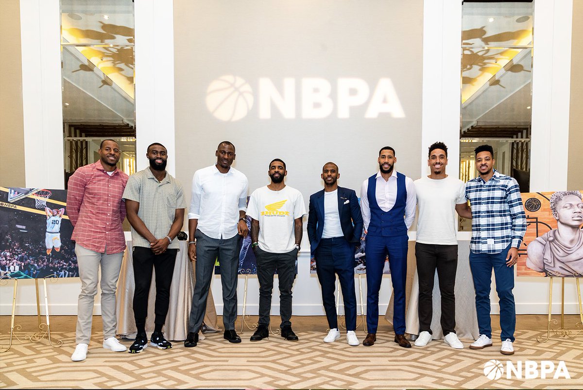 TheNBPA's tweet photo. The Collective.
During #OneCourt 2020, the players got together for the annual Winter Meeting to talk about Union business and the ways they can contribute to not only furthering the game, but more importantly the 450. https://t.co/ODvzNvyoSi