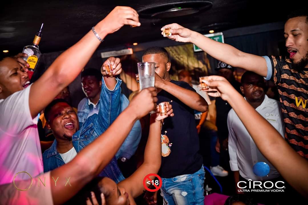 Khadzi_b_'s tweet photo. As we toast tomorrow night because the Gem keeps blessing us with #RAWThursdays ๐๐ฅ๐ญ
#KOTW https://t.co/y4wsMUTkDn