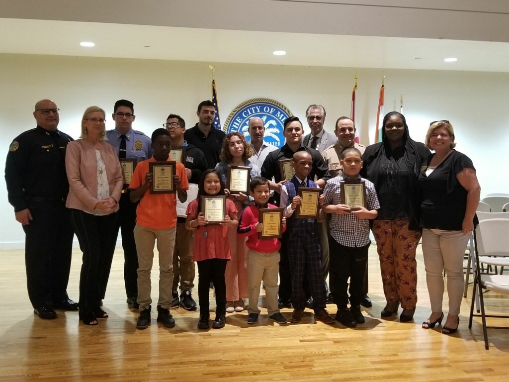 DTRTMiami's tweet photo. Our top 10 honorees @MiamiPD awards ceremony today! @MoralesMiamiPD
Thanks to
reps from @SenRickScott
Greater Miami-Miami Beach Police Foundation @MiamiDadePD @verizon for attending! #copnkids #OfficerDoRight https://t.co/Cq5hH7FufB