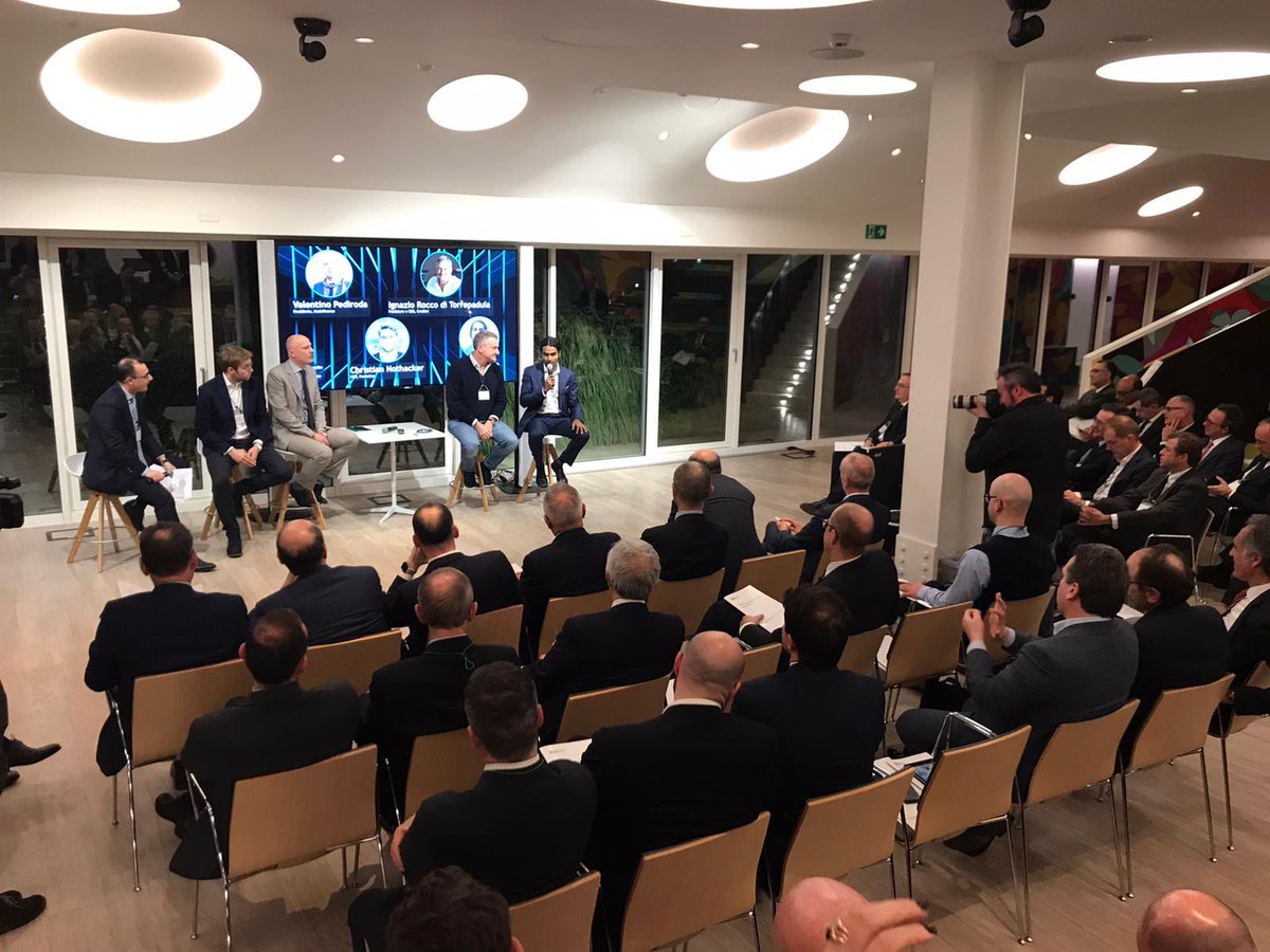 Lezioni dal mondo #fintech - reinventare da zero il #credito. Al Banking Day 2020 di BCG italia <a href="/modeFinance/">modefinance</a>, <a href="/CredimiPMI/">Credimi</a>, @PrestaCap e <a href="/AInfinity2/">A-Infinity</a> portano il loro punto di vista.