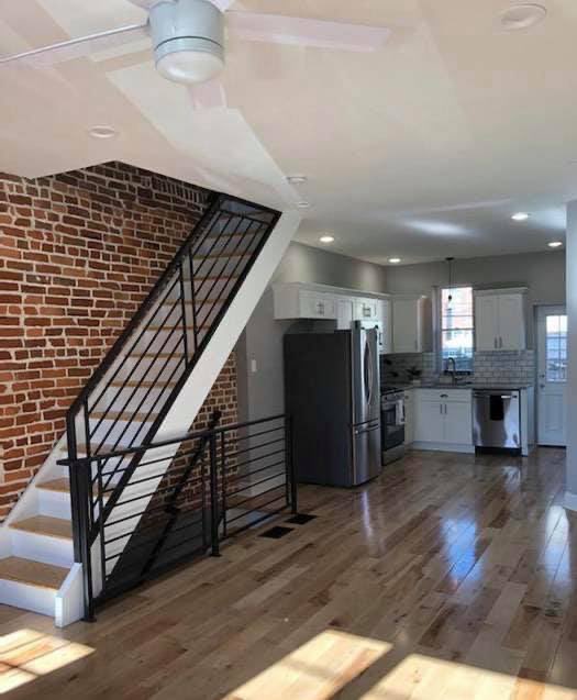 davidleipert1's tweet photo. 🏠🏃Dont forget to stop on by 3324 Livingston St. in Port Richmond SUNDAY 2/23 from 12-2PM, where I’ll be showing this beautifully renovated townhouse. Come see it person and call me directly at David@LeipertGroup.com with all questions! #OpenHouse #BHHSPrime #RealEstate #ForSale https://t.co/3YG5p6z55l