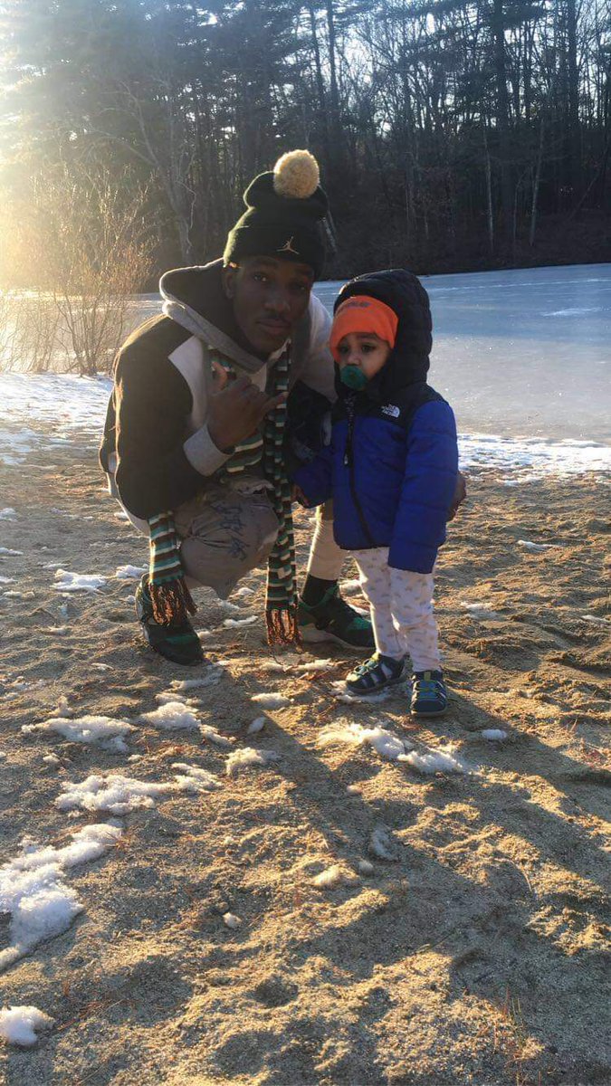 StarboyStm's tweet photo. Stm Starboy wit his son... like fada like son... no gun play... it no de enta... watty de do... dey no want no gun play... #scur #scur #scur...
Stay tune my people... on de go...
De stepping #Snappin #Snappin no war... it de hit #Unknown #Unknown
#Datzone #Datway... # โ๐พ... https://t.co/EPlV1tnfRV