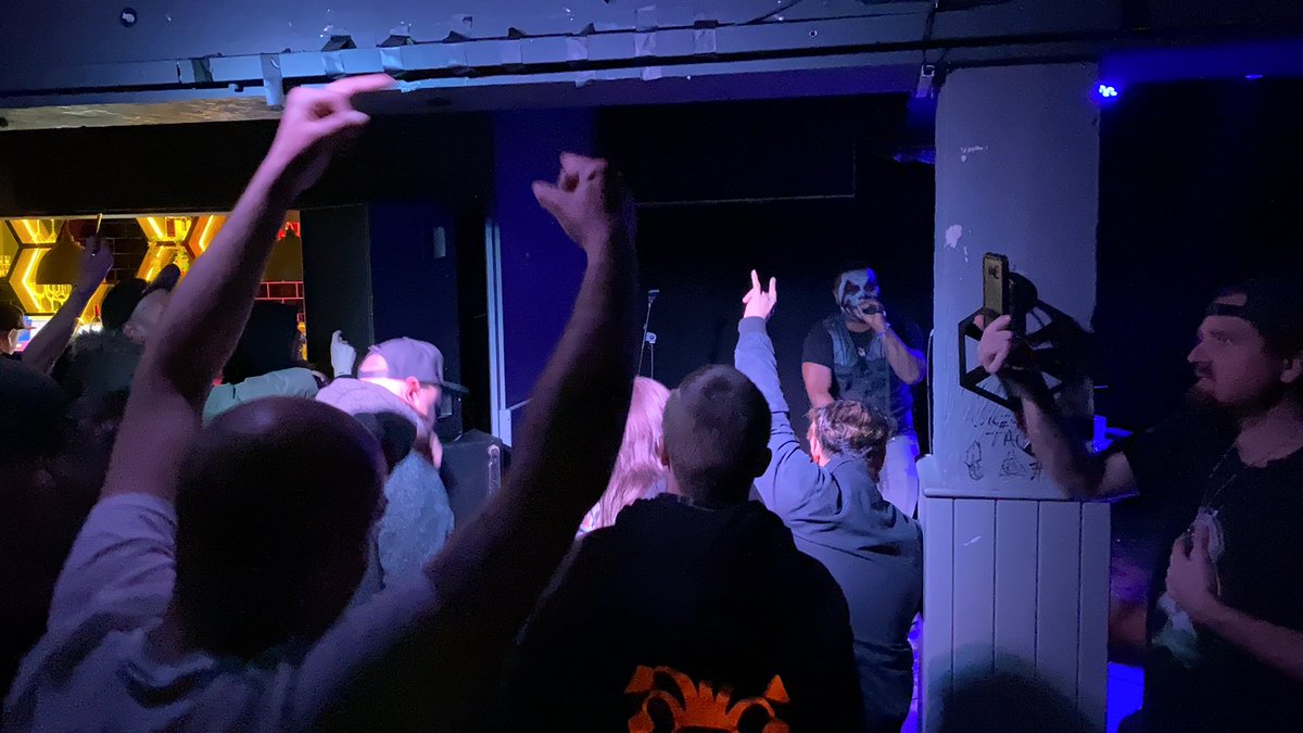 ShadowGermany's tweet image. Some photography of the #manchesteruk #valentinesdaybash for the #ukjuggalos @lexthehexmaster  #twistydee threw one hell of a show #fanilyloveworldwide #shadowarmy #shadowking #juggalosworldwide #family