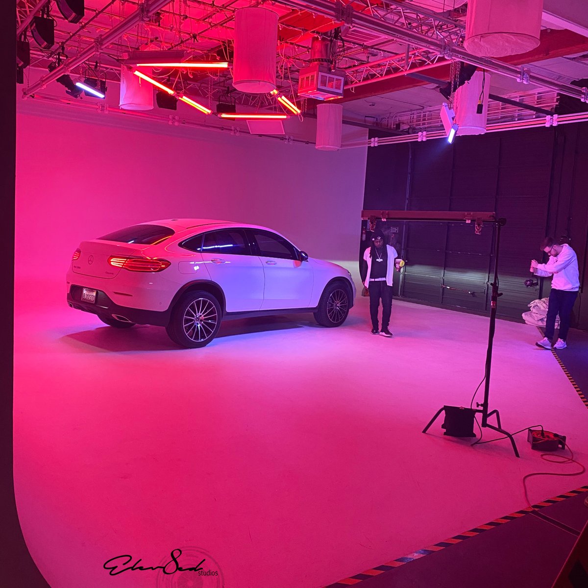 Elev8ed Studios (@elev8edstudios) on Twitter photo Bts Videoshoot @plevel_rayg āSeriousā
.
Behind the shutter <a href="/infinitescooba/">šššššš ā³</a>
#sacramentostudio #videoshoot #sacramentomedia #creative #newmusic #recordingstudio #cinematography #cinematographer #thethizzler #sacramentorecordingstudio #bayareamusic #photographer #sacramentoproud Bts Videoshoot @plevel_rayg āSeriousā
.
Behind the shutter <a href="/infinitescooba/">šššššš ā³</a>
#sacramentostudio #videoshoot #sacramentomedia #creative #newmusic #recordingstudio #cinematography #cinematographer #thethizzler #sacramentorecordingstudio #bayareamusic #photographer #sacramentoproud
