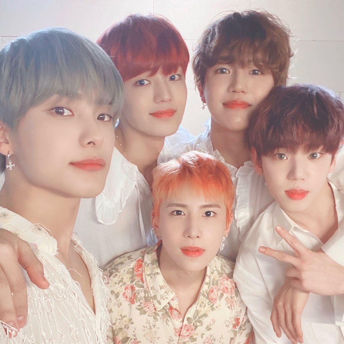 KaryLovesTae's tweet photo. #AlwaysWithACE 
#ProtectACE 
#ThankYouACE
@official_ACE7 
please #ARMY 💜 #ArmywithACE support A.C.E, all idols deserve to be protected.
Send a positive comment, with the HT, above https://t.co/7kRXEjcRBq