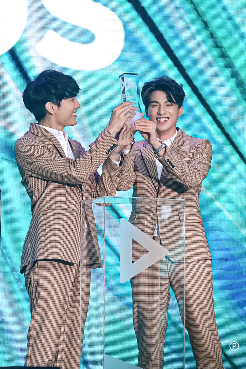 IamPGallery's tweet photo. ขอแสดงความยินดีด้วยค่าาาา🎉🎉 #LINETVAWARD2020xTharnType
#LINETVAWARDS2020 https://t.co/voSAcoh5uv